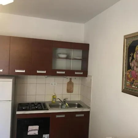 Borzic - One Bedroom With Terarce And Sea View 오미스