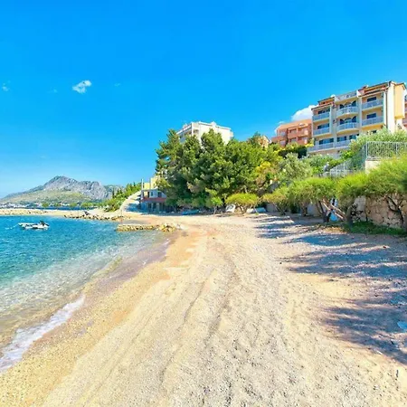 아파트 Borzic - One Bedroom With Terarce And Sea View 오미스