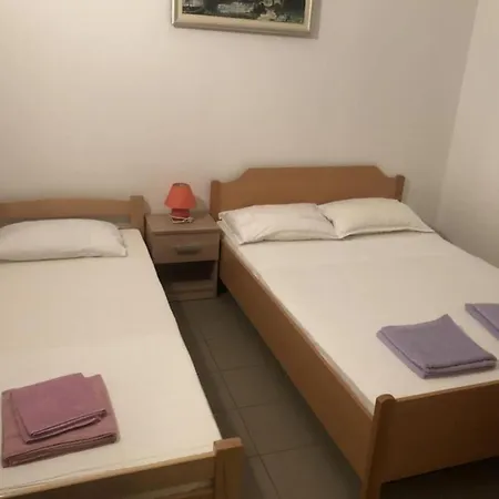 아파트 Borzic - One Bedroom With Terarce And Sea View